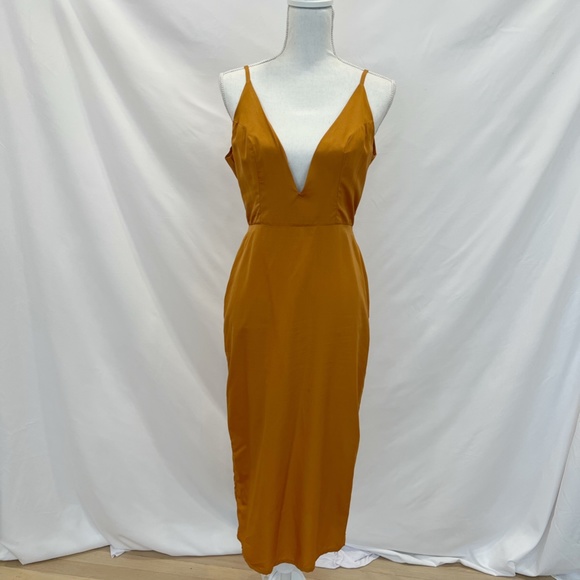 ASOS DESIGN midi kimono dress with starburst beading - Picture 4 of 4